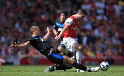 他都以冷静 他都以冷静